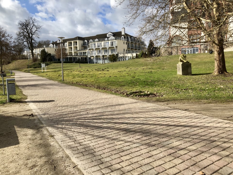 Außenansicht Seehotel Schloss Klink