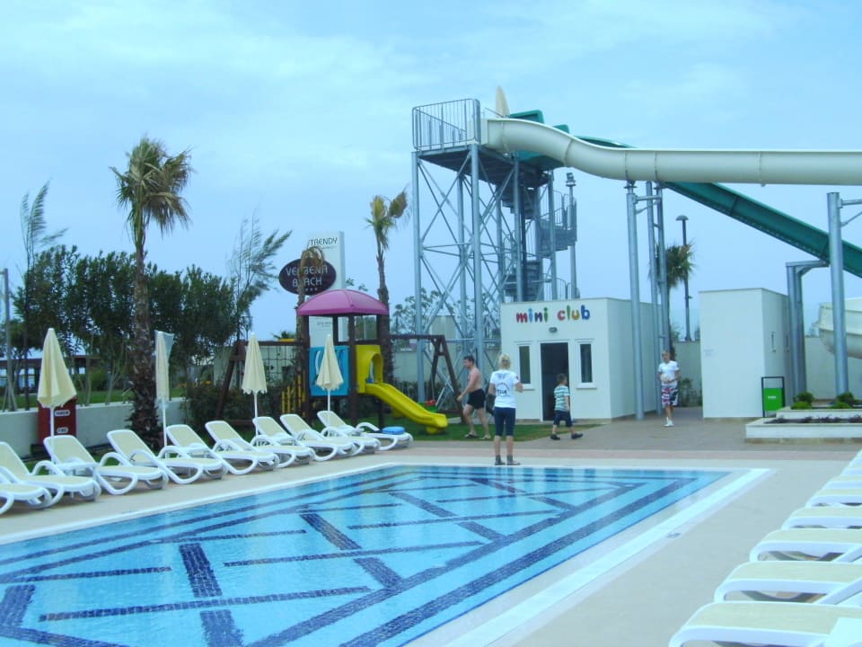 Kinderpool mit Mini-Club Sentido Trendy Verbena Beach