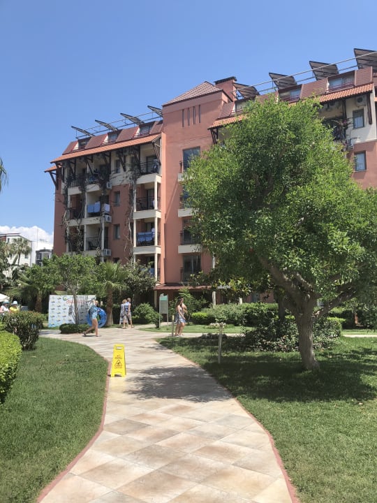 Außenansicht Palmeras Beach Hotel