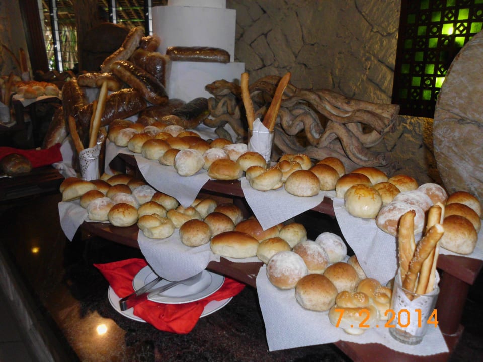 Brotbüffet Hotel Southern Palms Beach Resort