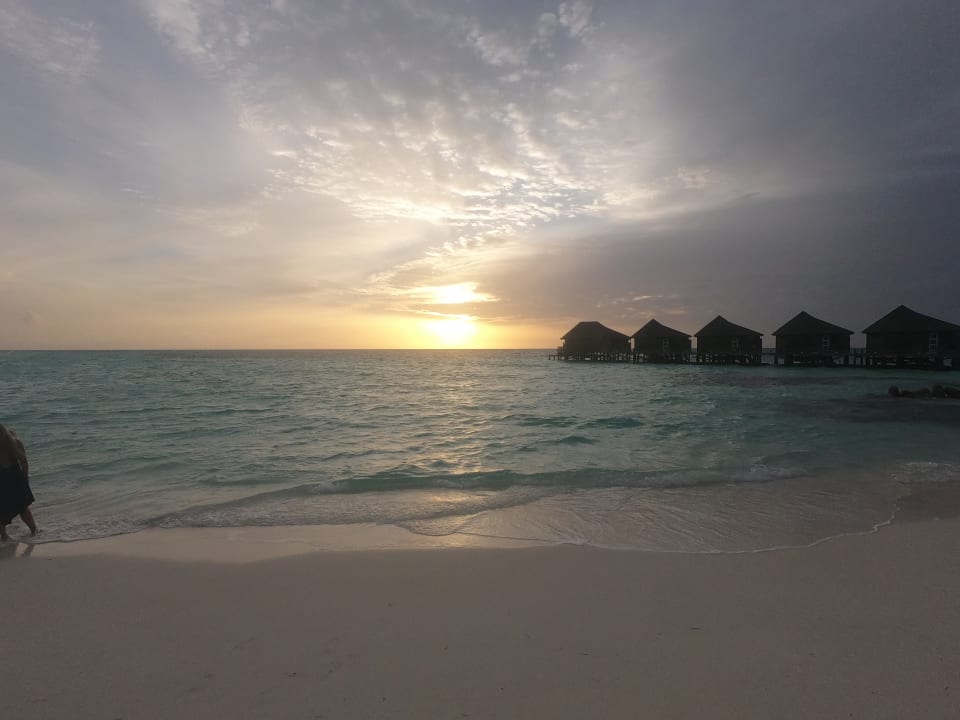 Strand Kuredu Island Resort & Spa