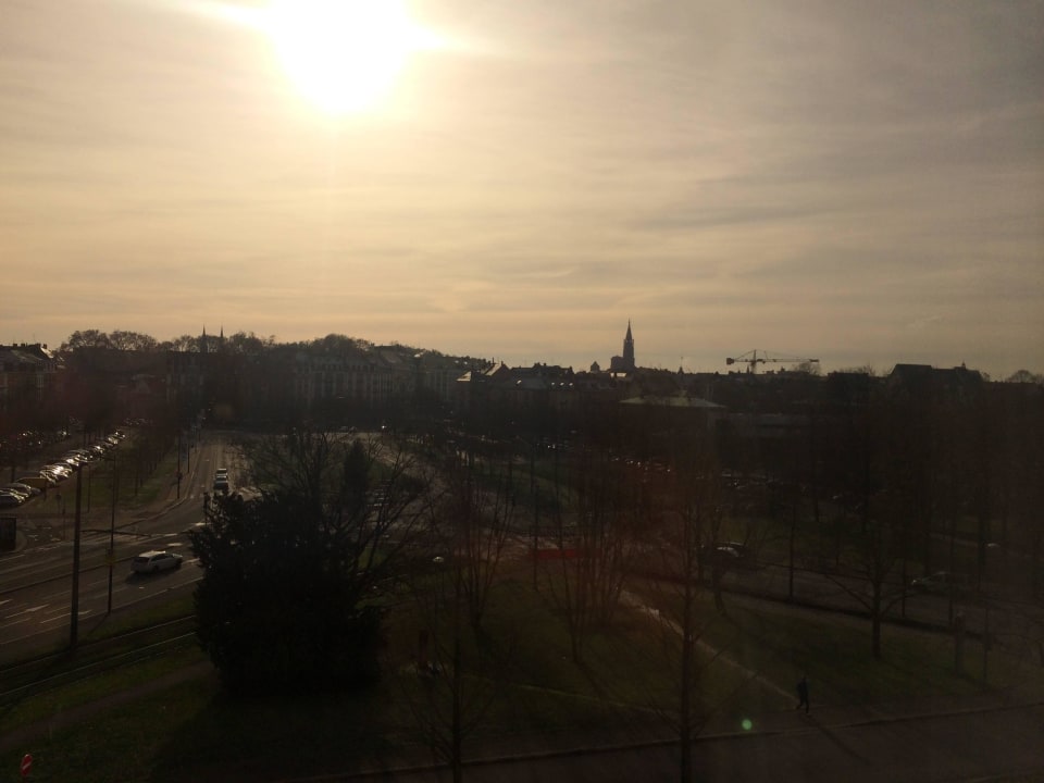 View to the city centre Hotel Mercure Palais des Congres