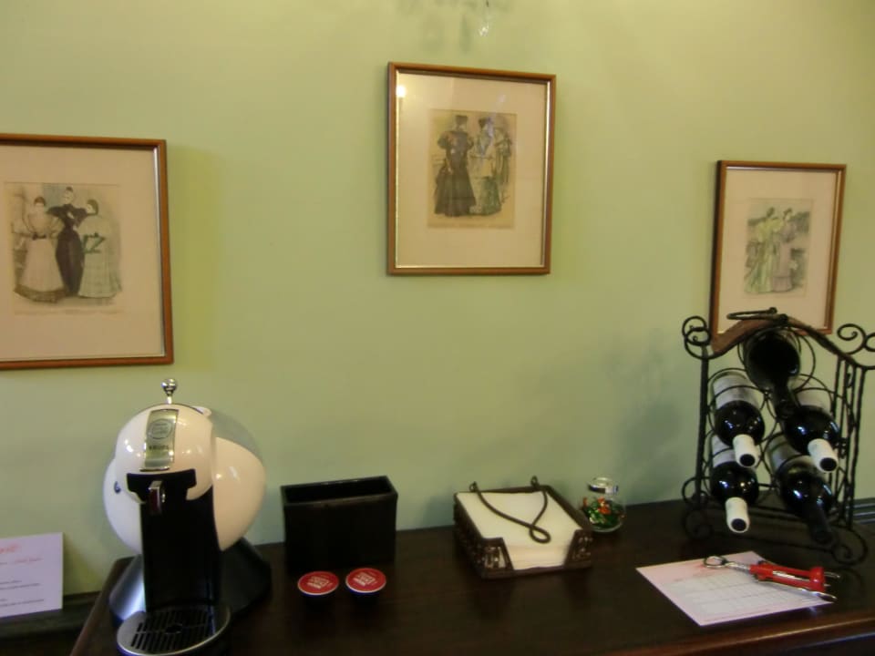 Zimmerdetail Hotel Schloss Jemniste