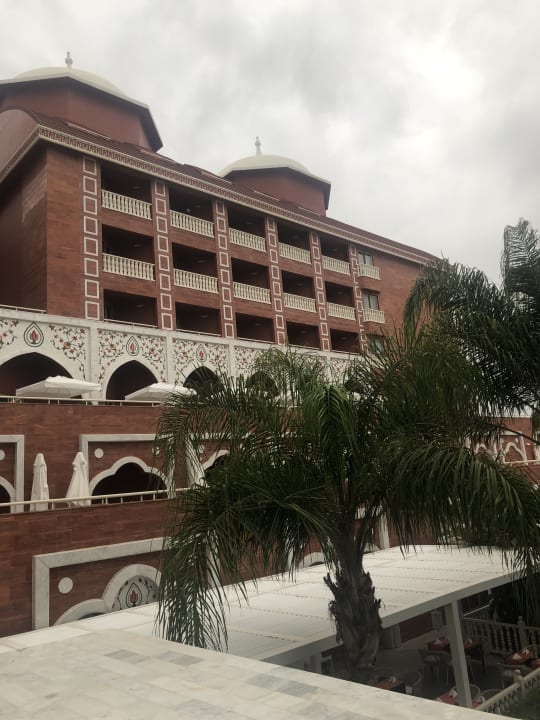 Außenansicht Royal Taj Mahal Hotel