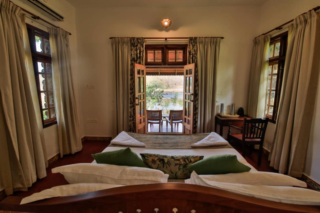 Zimmer Quiet by the River