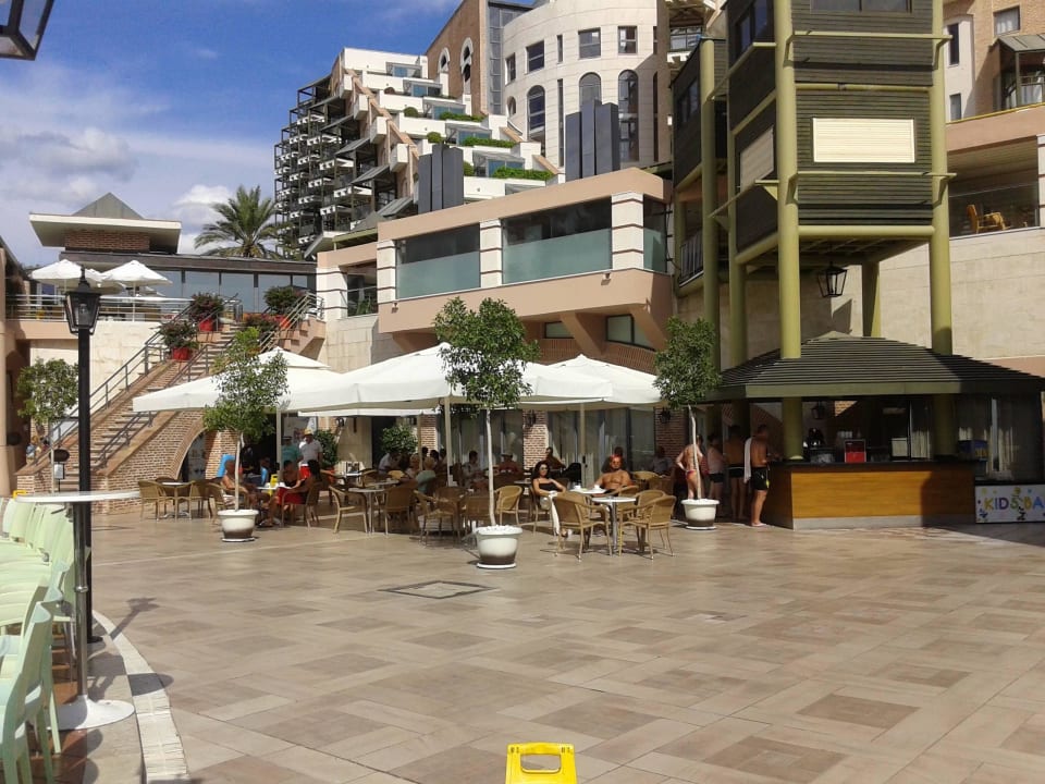 Здесь можно выпить кофе Limak Limra Hotel & Resort