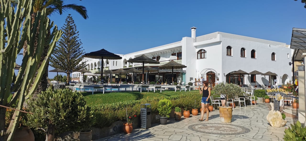 Außenansicht Alianthos Garden Hotel
