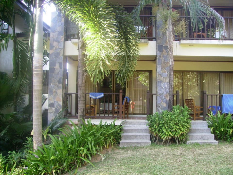 Blick von außen auf mein Hotelzimmer The Leaf on The Sands by Katathani