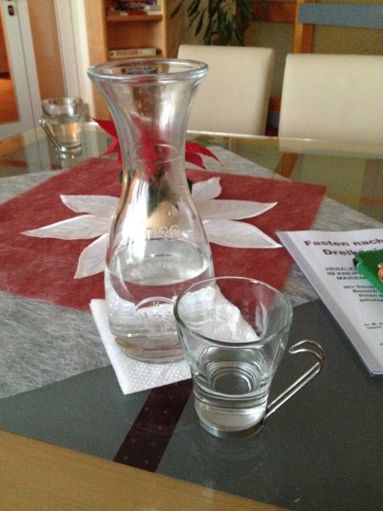 Heilwasser aus der Quelle CURHAUS Bad Mühllacken