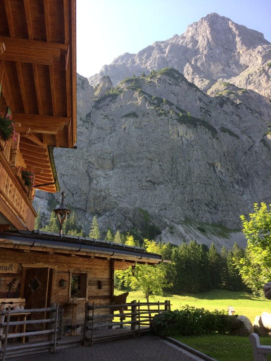 Ausblick Gramai Alm alpengenuss & natur spa