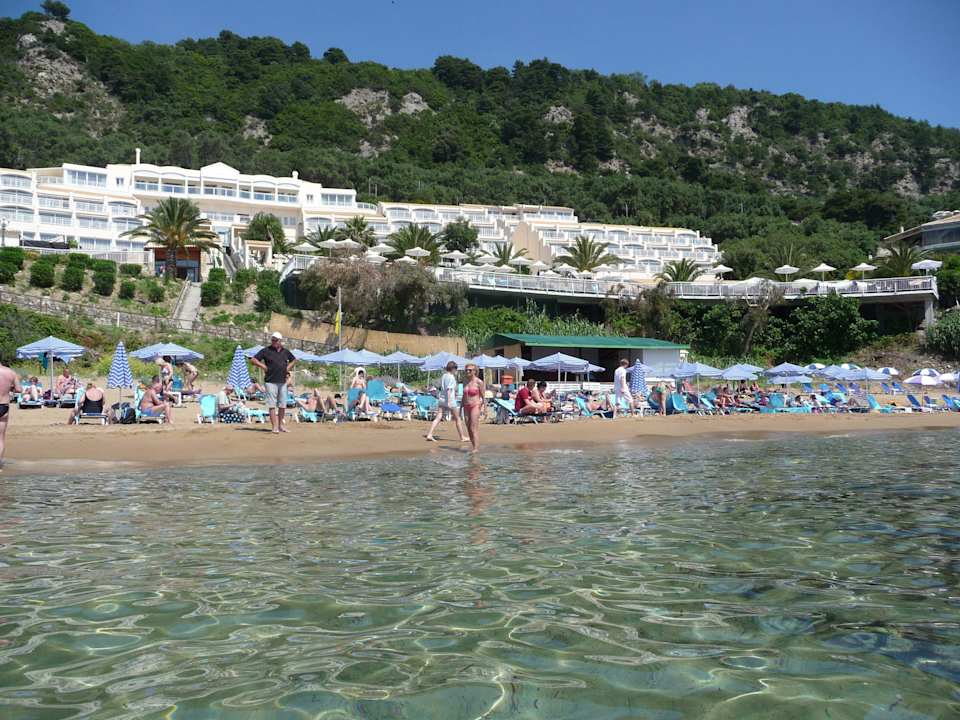 Ansicht vom Meer aus Pelekas Monastery (Im Umbau/Renovierung)
