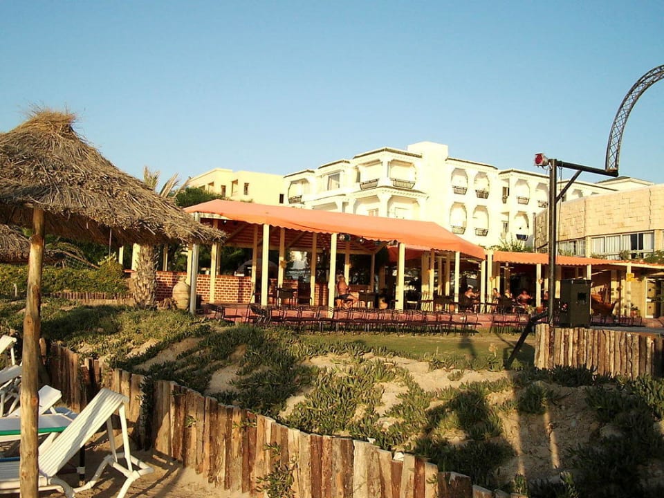 Die Strandbar Palmyra Golden Beach