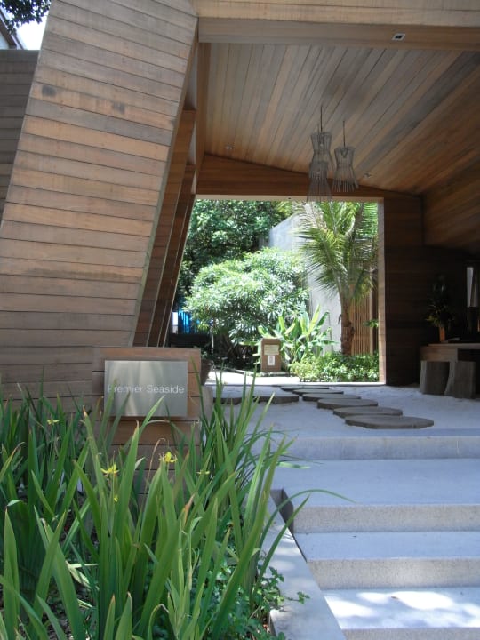 Premier Seaside Zone Sai Kaew Beach Resort