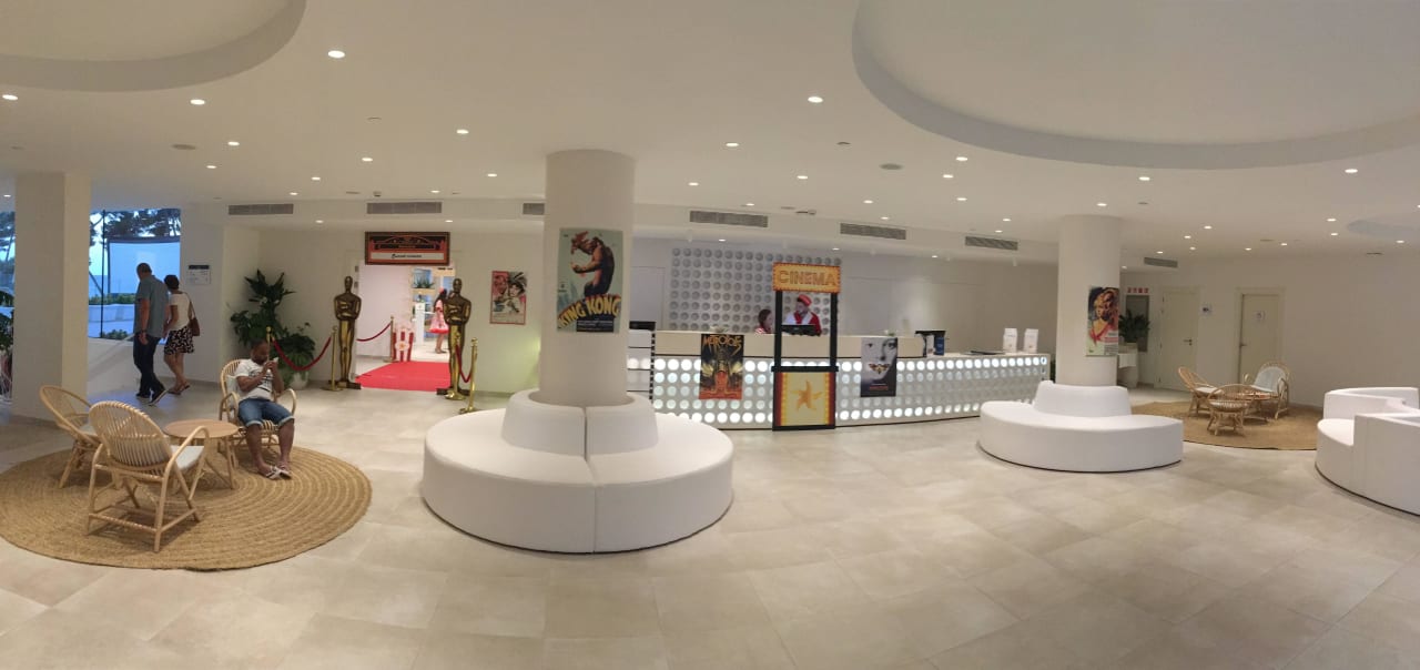 Lobby zum Themenabend "Sunset Cinema" Iberostar Selection Santa Eulalia Ibiza