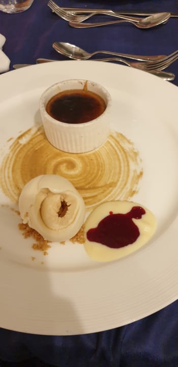 Gastro Acanthus Cennet Barut Collection