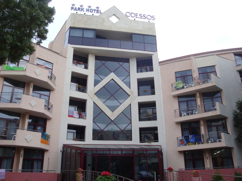Eingang Odessos Park Hotel