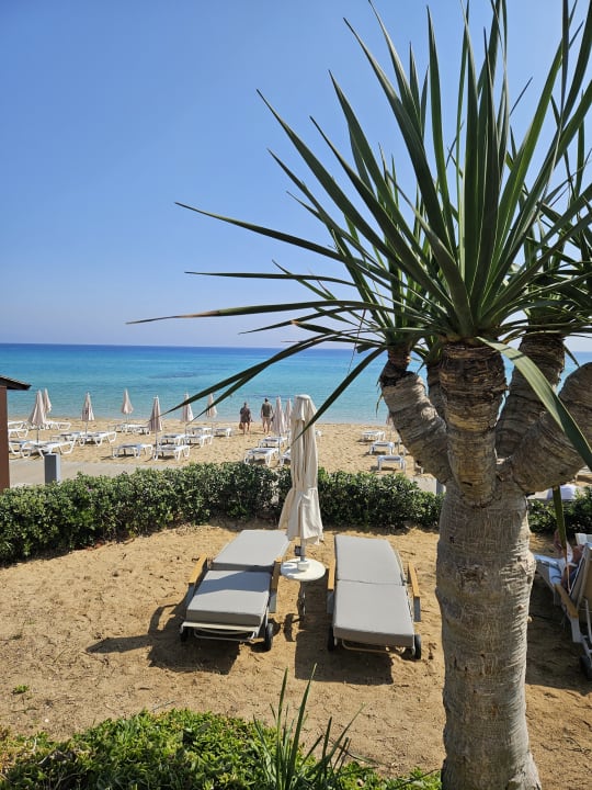 Strand Hotel Sunrise Beach