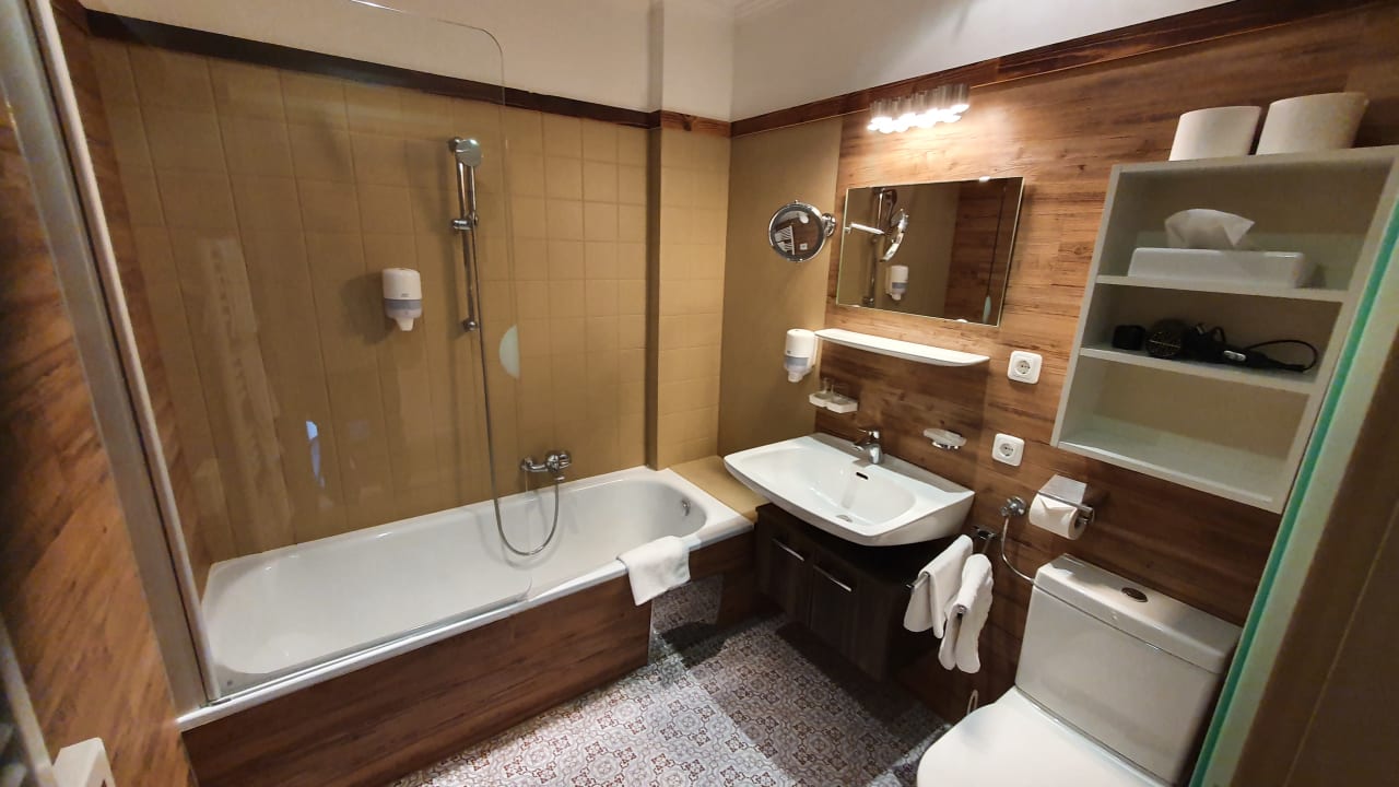 Zimmer FLORA - Das kleine Gartenhotel