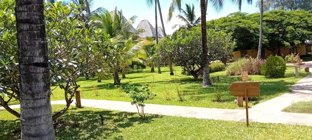 Gartenanlage Neptune Pwani Beach Resort & Spa