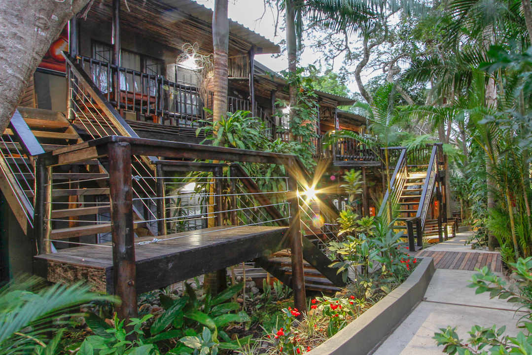 Außenansicht Hotel Umlilo Lodge