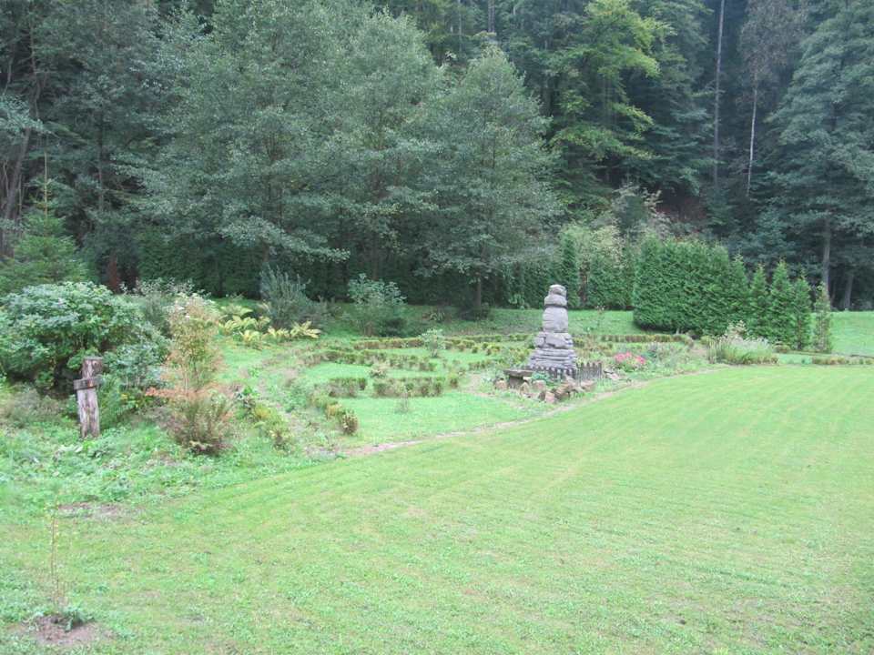 Blick hinter das Hotel Pension Mittelndorfer Mühle