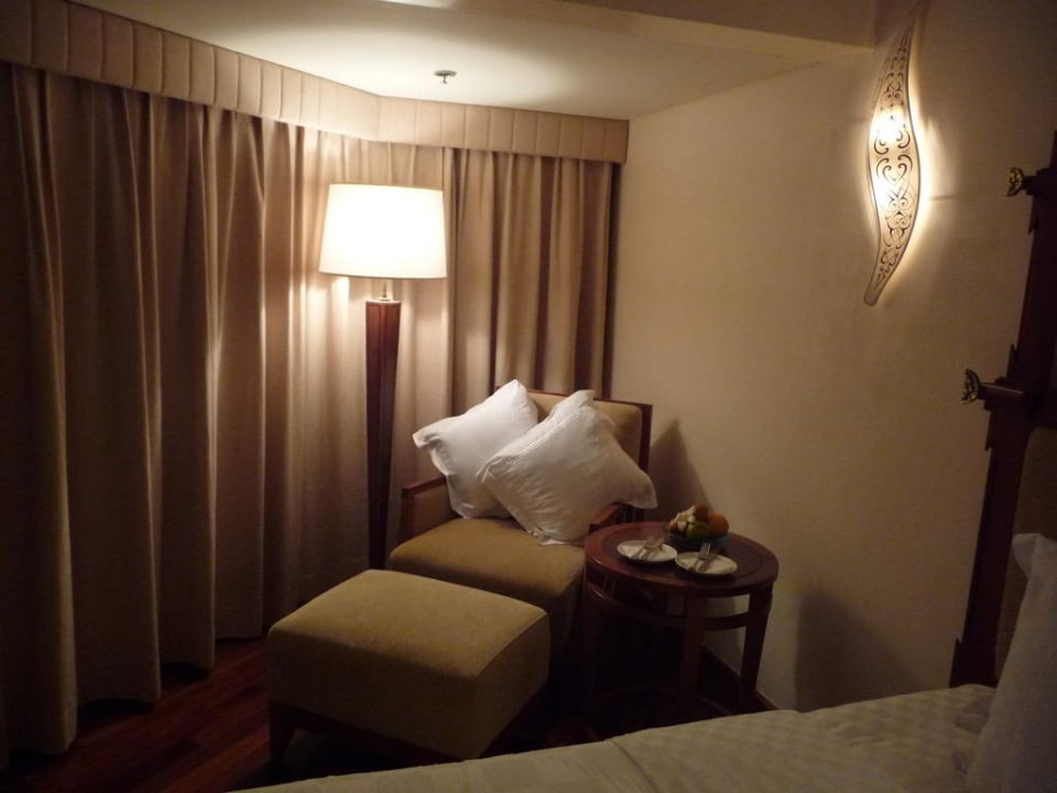 Leseecke im Zimmer The Laguna A Luxury Collection Resort & Spa