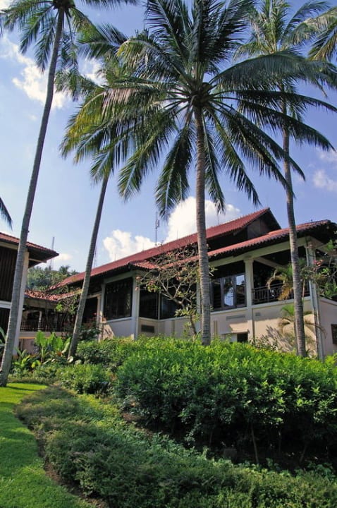 Hauptgebäude Hotel Sheraton Senggigi Lombok Beach Resort