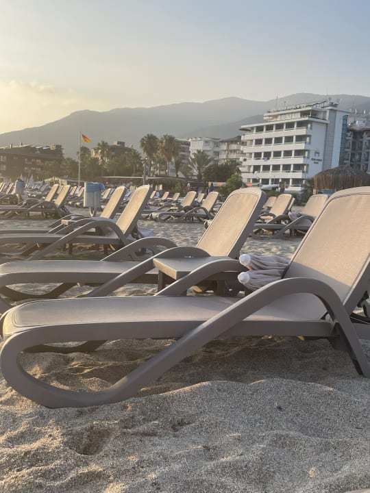 Strand Hotel Grand Okan