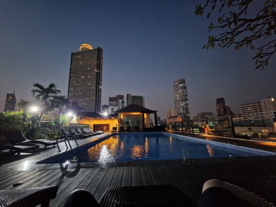 Pool The Grand Sathorn