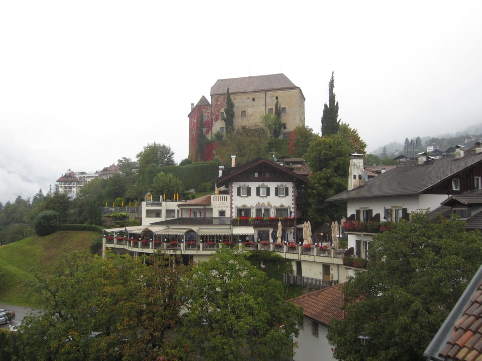Außenansicht Hotel Schlosswirt