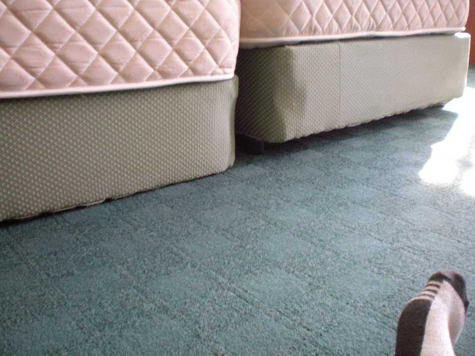 Das Bett, die rollen fehlen MPM Hotel Kalina Garden