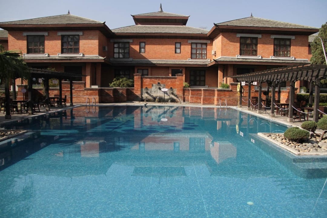 Swimming pool Hotel Soaltee Crowne Plaza Kathmandu