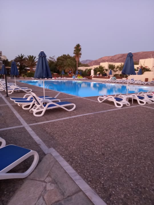 Pool Dessole Dolphin Bay Resort