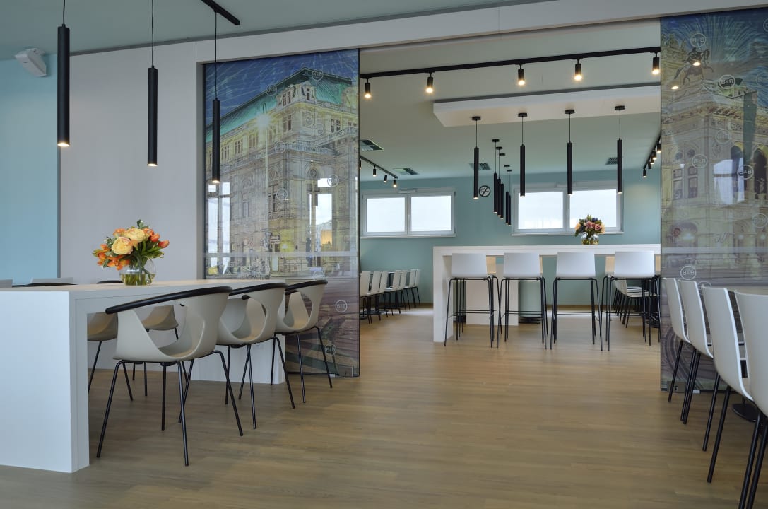 Lobby B&B Hotel Wien-Hbf