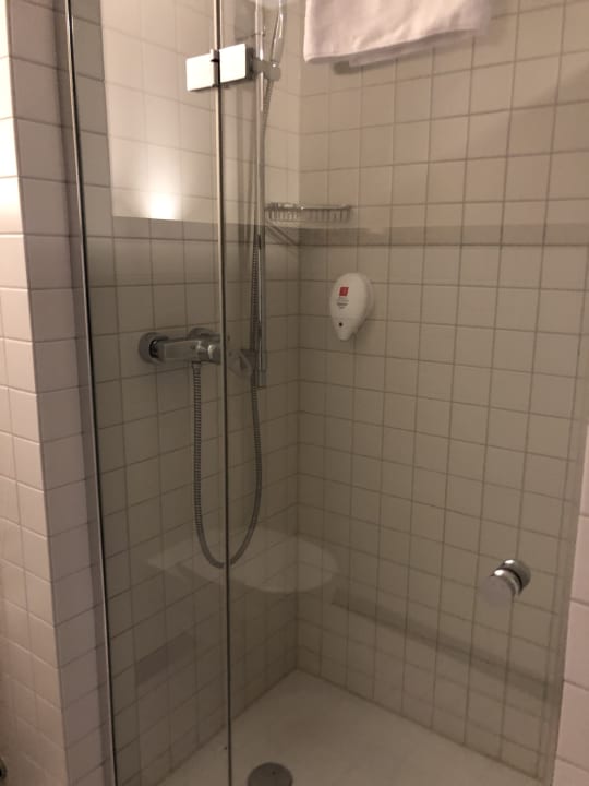 Zimmer Premier Inn Köln City Mediapark