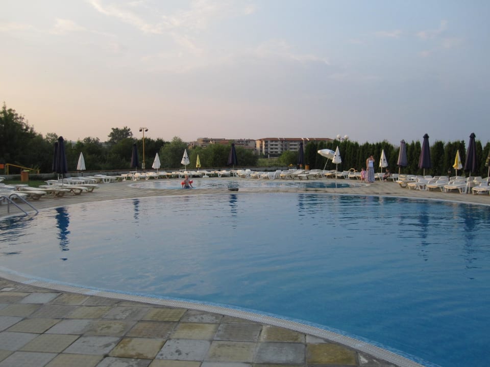 Pool am Abend Hotel Cazablanka / Casablanca