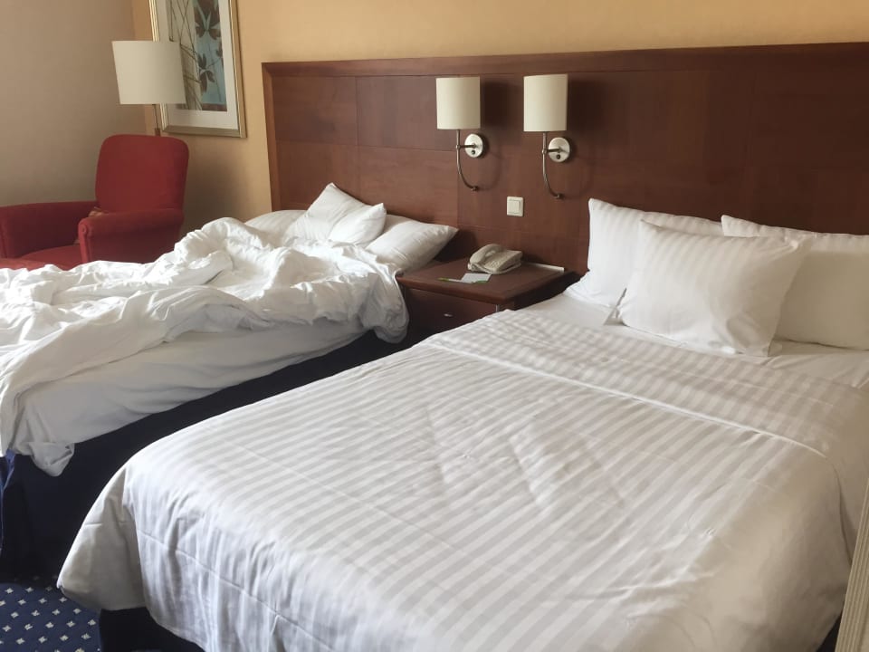 geräumiges Zimmer Welcome Parkhotel Bochum