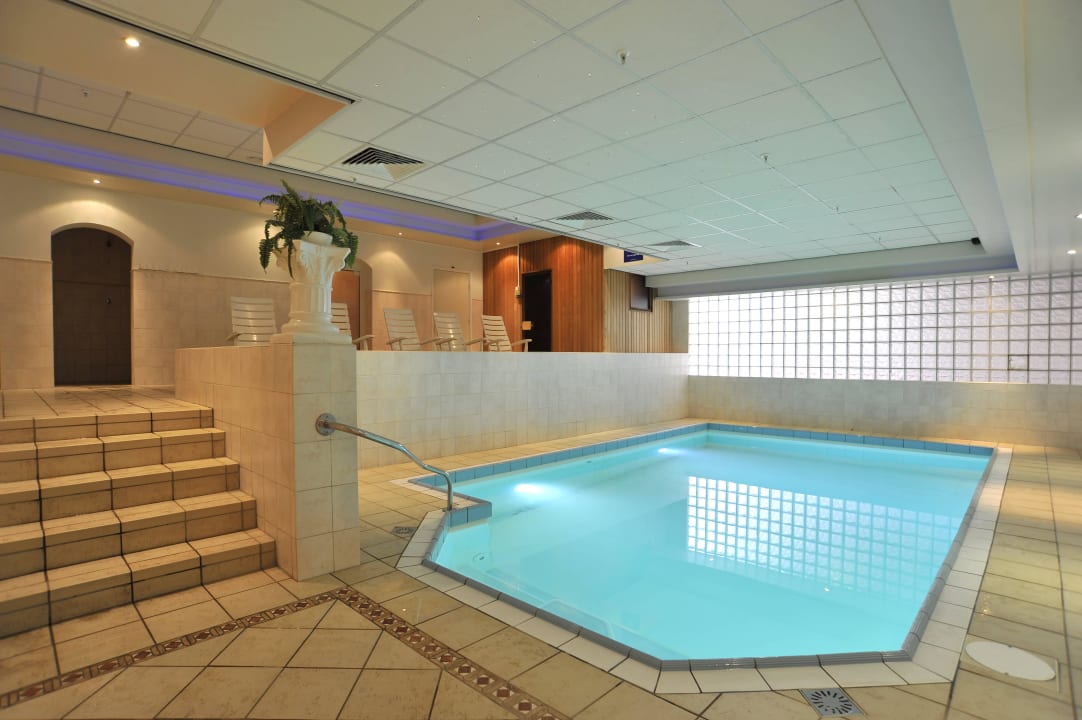 Zwembad Golden Tulip Noordwijk Beach Golden Tulip Hotel Noordwijk Beach