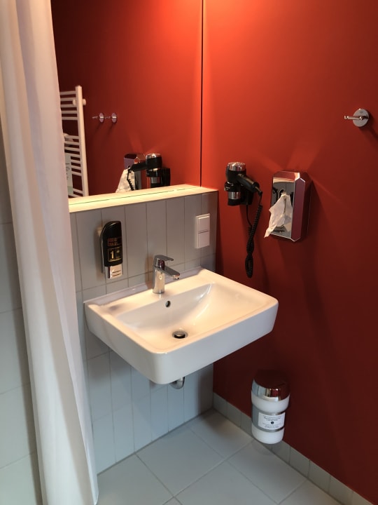 Zimmer MEININGER Hotel Bremen Hauptbahnhof