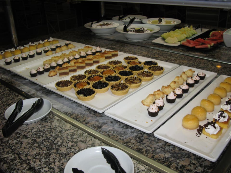 Teil des Nachspeisenbuffet H10 Costa Adeje Palace