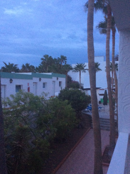 Außenansicht Aparthotel Esquinzo Y Monte Del Mar
