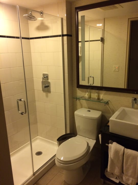 Zimmer DoubleTree Hotel by Hilton New York City- Financial District