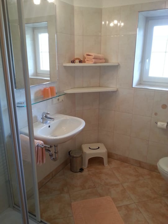 Badet´zimmer Ringelblume Bauernhof Neu-Schötzerhof