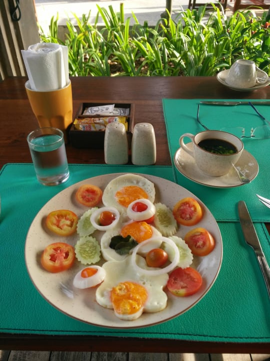 Frühstückskreation :-) The Fair House Beach Resort