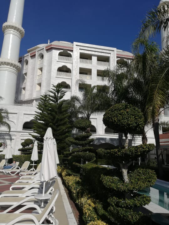 Außenansicht Royal Taj Mahal Hotel