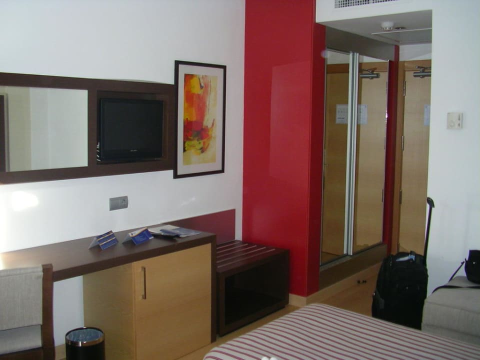 Blick vom Bett Richtung Flur / Tür Hotel Pabisa Chico