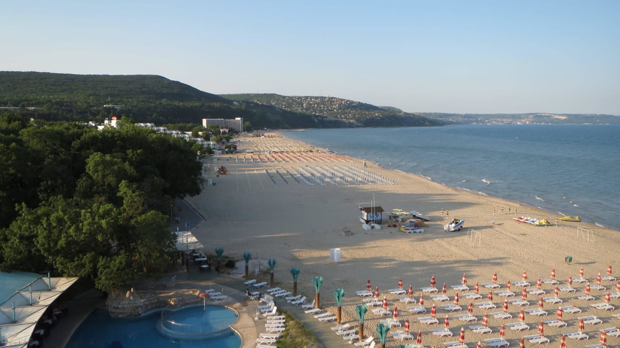 Zimmerausblick zur Ostseite Hotel Borjana