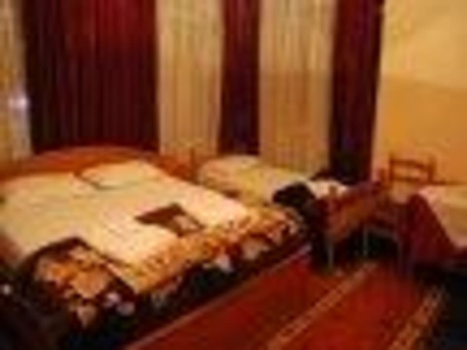 Tripe Room Hotel Pik Loti