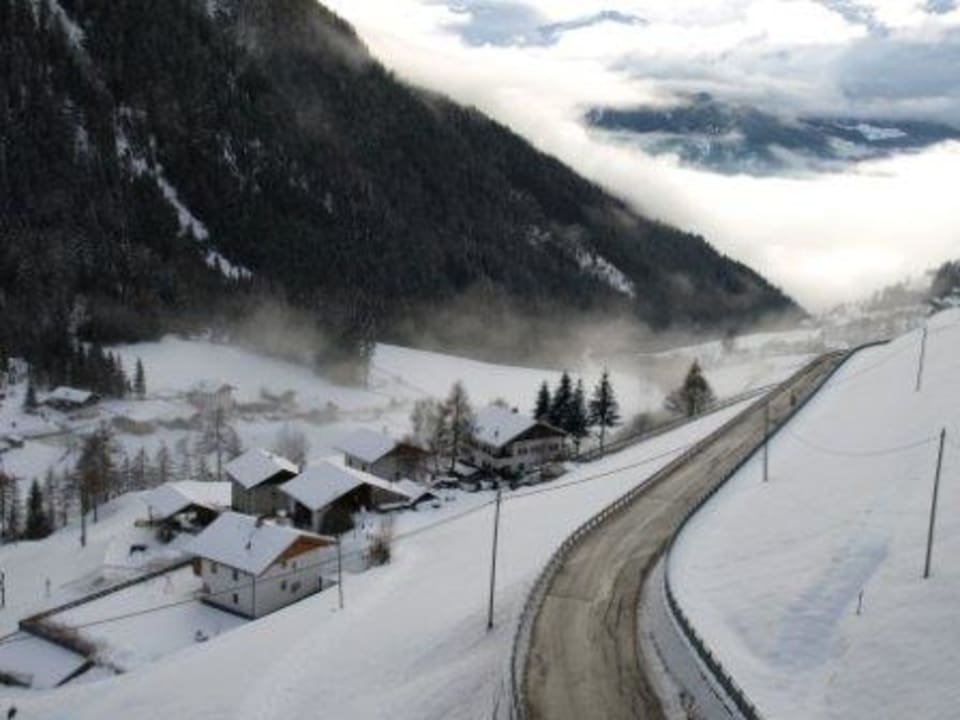 Blick in das Tal vom Balkon aus Genießer- & Wanderhotel Jägerhof