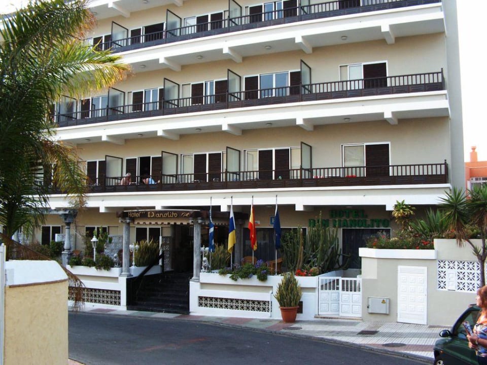 Hotelansicht des Hauptgebäudes Hotel Don Manolito